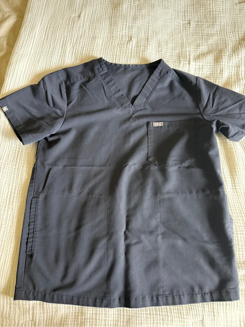 Figs Men's Dark Gray scrub set. Comfortable Stretch. Color Quiet Navy. PO 2038